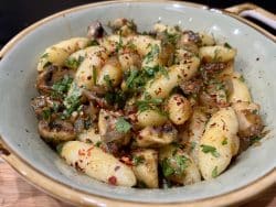 Champignons mit Schupfnudeln