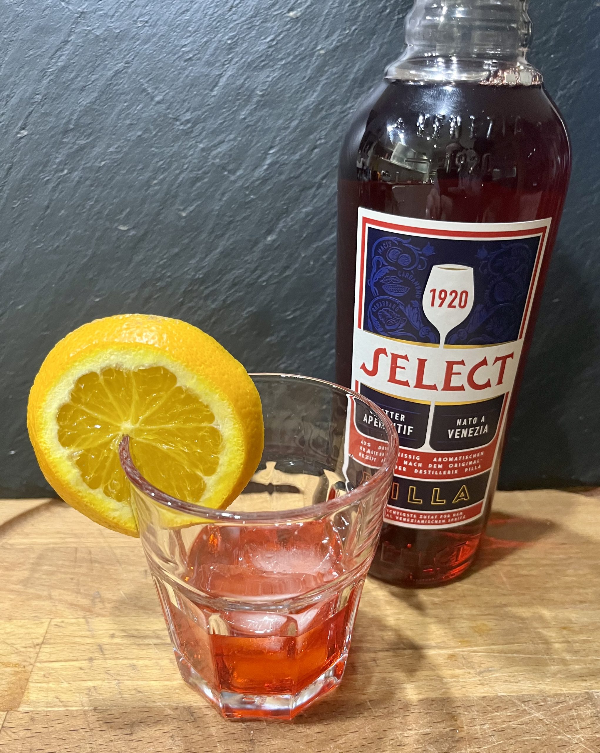 Select italienischer Aperitif