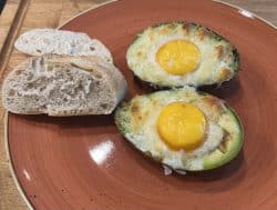 Überbackene Käse-Eivocados