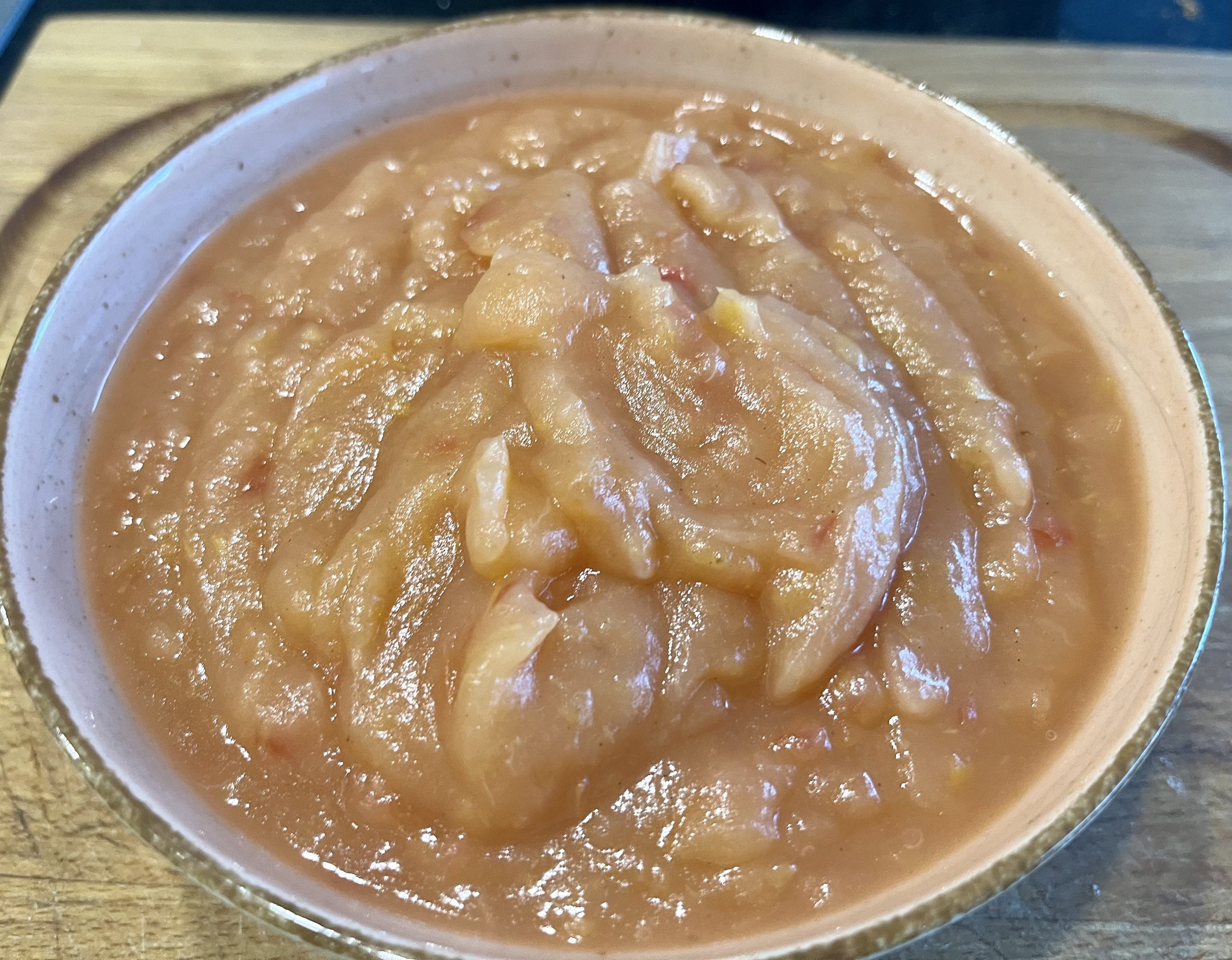 Apfelmus erntefrisch aus dem Garten