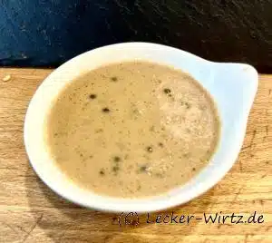 Rahmsauce mit grünem Pfeffer