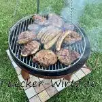 Es brutzelt auf dem Schwenkgrill