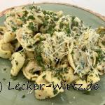 Tortellini in salsa di erbe - Tortellini in Kräutersauce