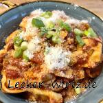 Tortellini mit Tomatensauce und Bacon