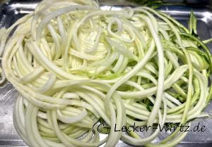rohe Zucchini-Spaghetti