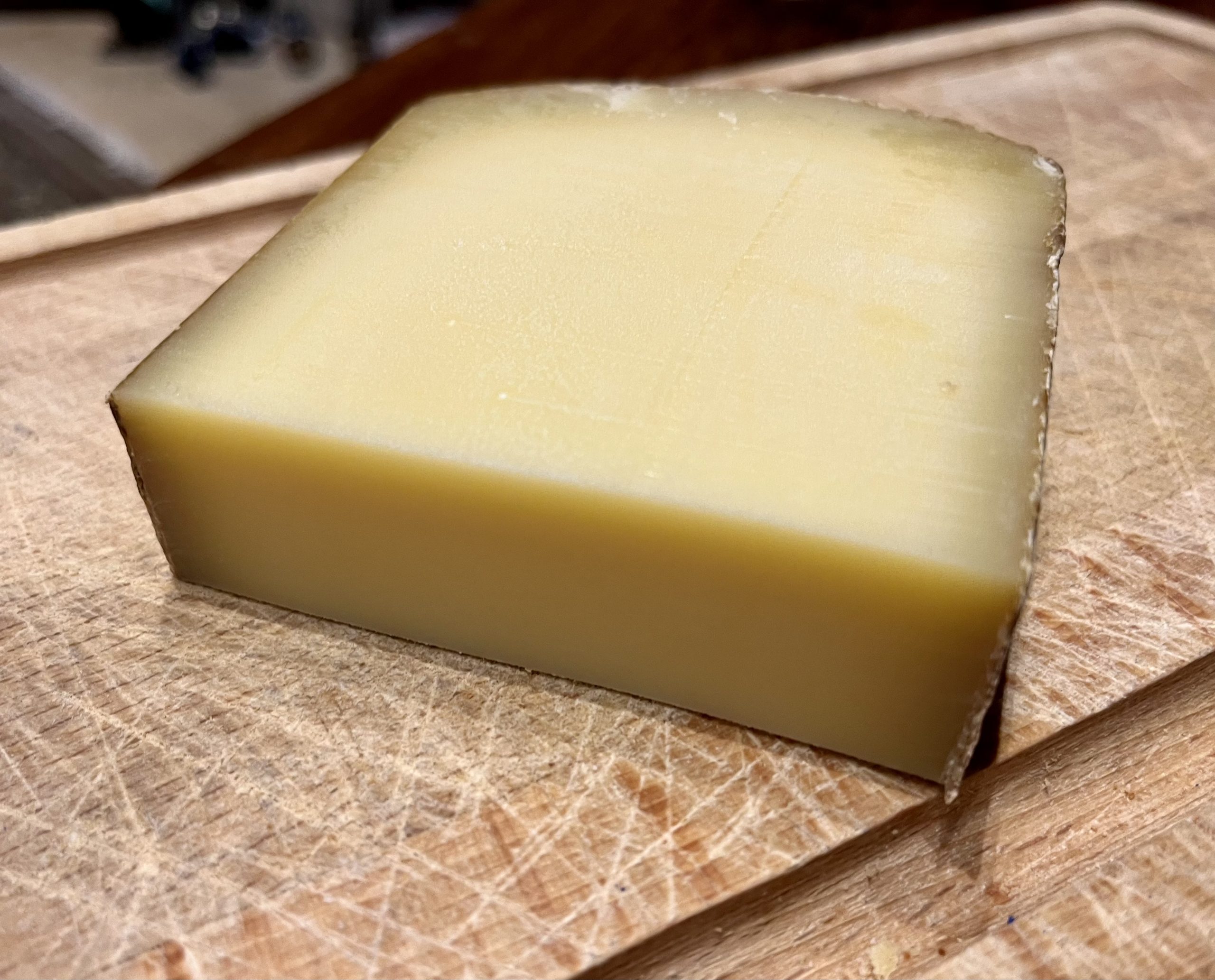 Comté - Hart-Rohmilchkäse aus der französischen Region Franche-Comté