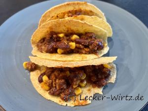 Taco Shell mit Chili con carne