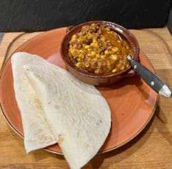 Taco Wrap mit Chili con carne