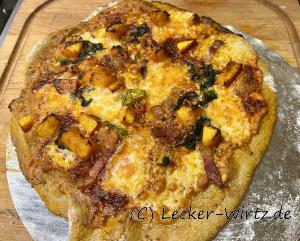 Kastanien-Pizza mit Mangold und Hokkaido