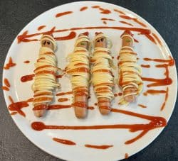 Mumien-Würstchen mit Spaghetti