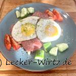 Strammer Moritz - Spiegelei auf Brot mit Salami und Käse