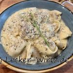 Tortellini in Knoblauch-Parmesan Sauce