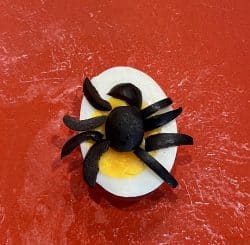 gruseliges Frühstücksei - Halloween Fingerfood