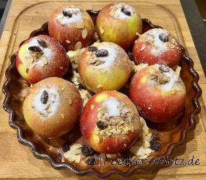 Bratapfel vor dem Backen