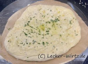 Pizza Pane mit Olivenöl und Rosmarin