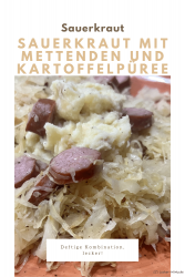 Sauerkraut mit Mettenden und Kartoffelpüree