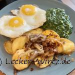 Spinat mit Ei und Bratkartoffeln