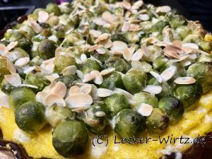 Rosenkohl mit Polenta und Mandeln