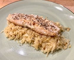 Sauerkraut mit Lachs