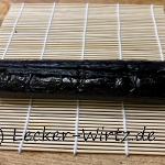 Sushi zusammenrollen