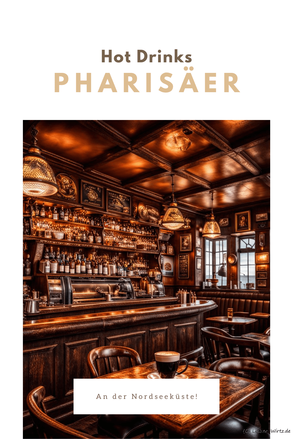 Eine schummrig beleuchtete Bar . Vor der Theke stehen Stühle und Tische und in der Mitte des Tisch steht ein Pharisäer im Glas.