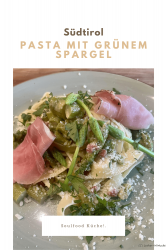 Pasta mit grünem Spargel und Südtiroler Speck