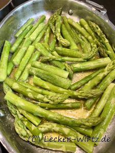 Grüner Spargel in Orangensauce
