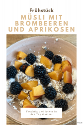 Müsli mit Brombeeren und Aprikosen