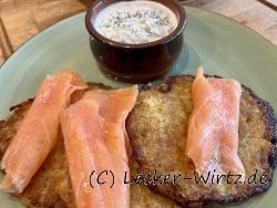 Reibekuchen mit Lachs und  Sauce Tartar