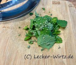 Dressing mit Minze und Zitronenmelisse