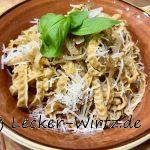 Pasta con cipolle - Nudeln mit geschmorten Zwiebeln