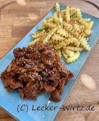 Curry-Rindfleisch mit Pommes Frites – zum vollständigen Rezept