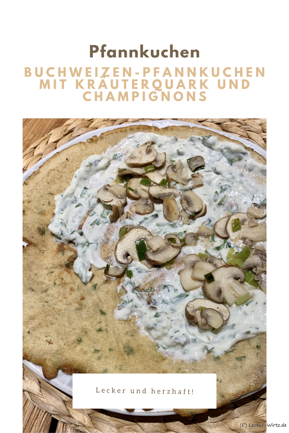 Buchweizenpfannkuchen mit Kräuterquark und Champignons