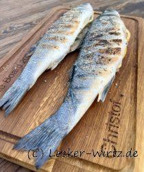 Mediterraner Wolfsbarsch vom Schwenkgrill