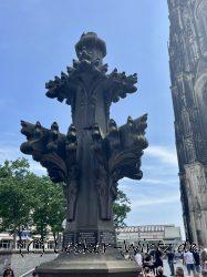 Kreuzblume Kölner Dom