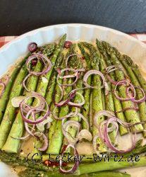 Grüner Spargel mit Chili-Zwiebel Marinade