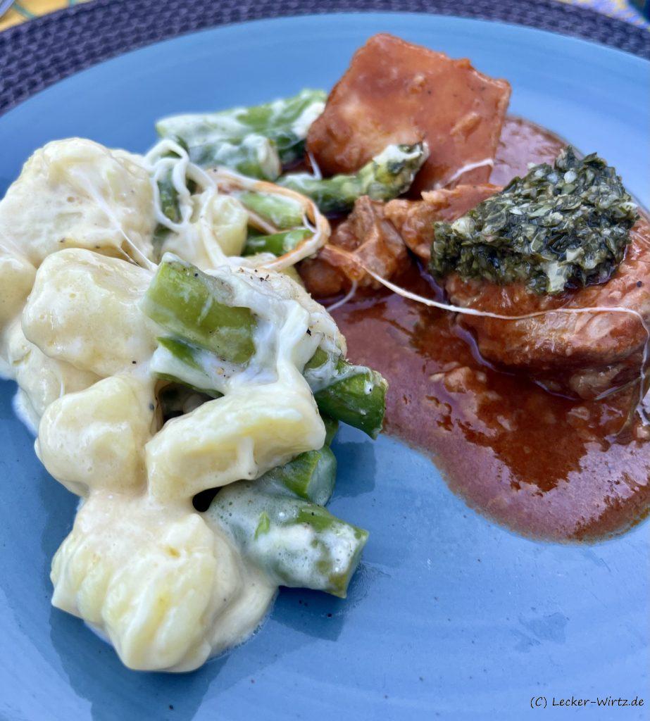 Ossobuco alla Milanese mit Gnocchi-Spargel-Auflauf