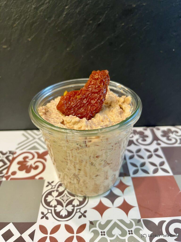 Frischkäse Dip mit Getrocknete Tomaten