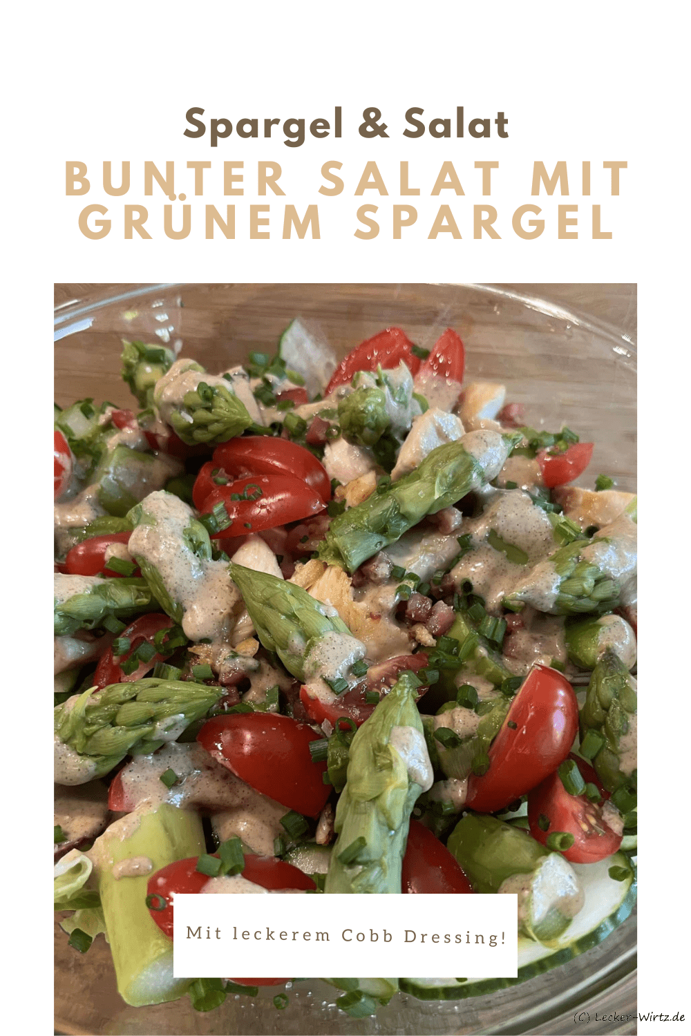 Bunter Salat mit grünem Spargel