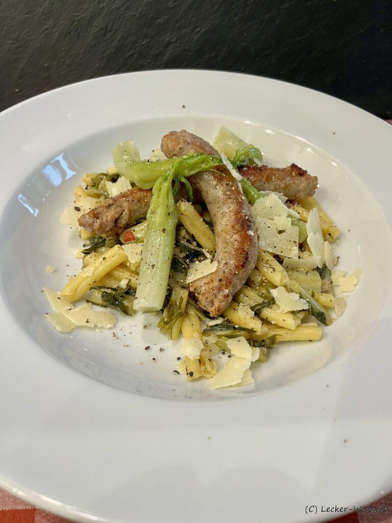 Puntarelle mit Salsiccia