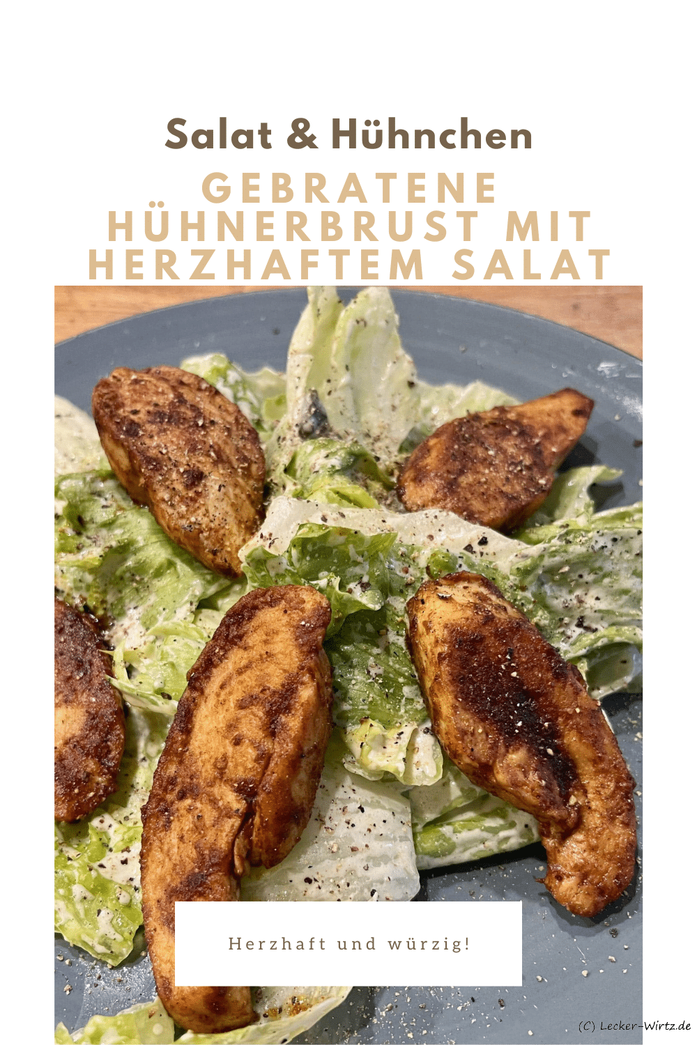 Gebratene Hühnerbrust mit herzhaftem Salat